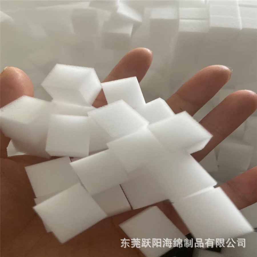 厂家供应液体浸泡海绵小圆柱 管道清洁海绵粒动物体内使用海绵柱