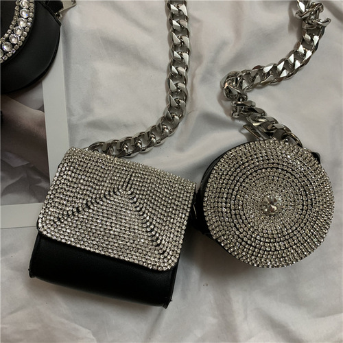 Punk-style mini square bag with rhinestones and a sparkling diamond-studded chain—Instagram-famous, trendy crossbody bag with chunky, diagonally set rhinestones.