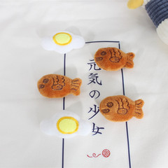 Cute cartoon thick fish brooch accessories plush fish doll poached egg bag clothing accessories