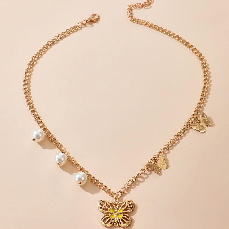 Alloy Dripping Butterfly Necklace Simple Fashion Pearl Single-layer Necklace display picture 3