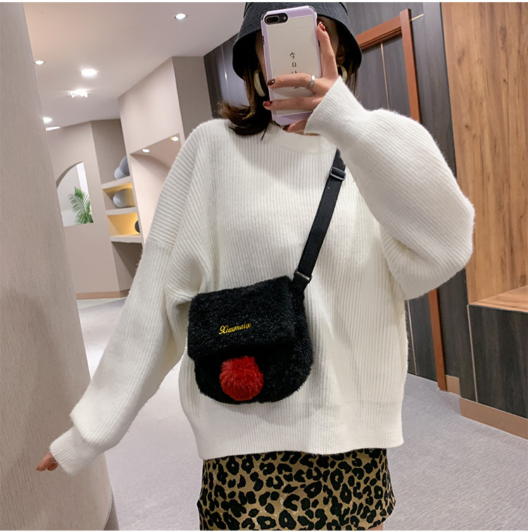 New Trendy Cute  Plush Shoulder Bag display picture 16