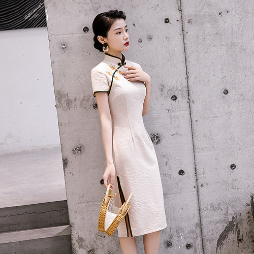 Chinese Dress Qipao for women Cotton linen embroidered cheongsam dress