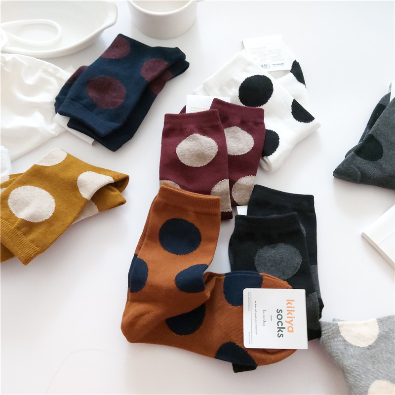 Femmes Style Simple Points Ronds Coton Crew Socks Une Paire display picture 9