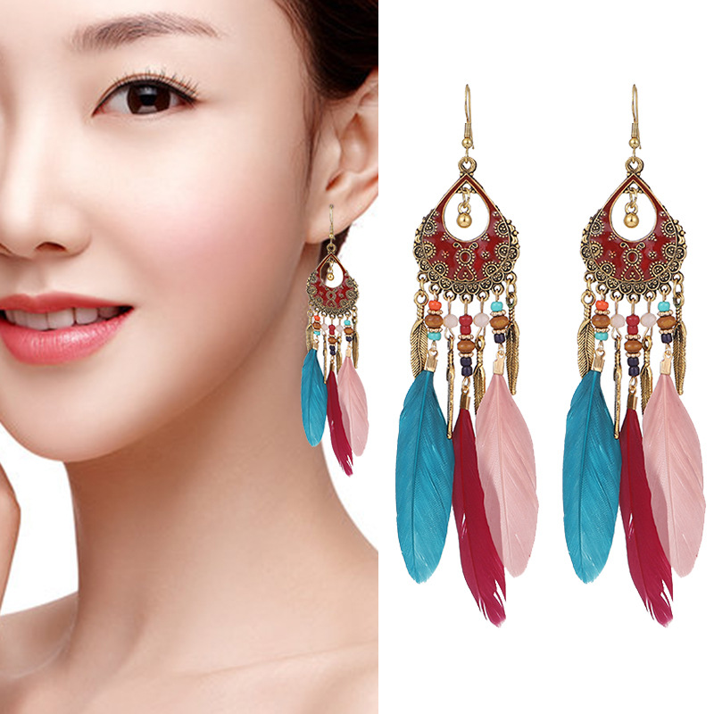 1 Pair Retro Feather Alloy Plating Women's Drop Earrings display picture 4