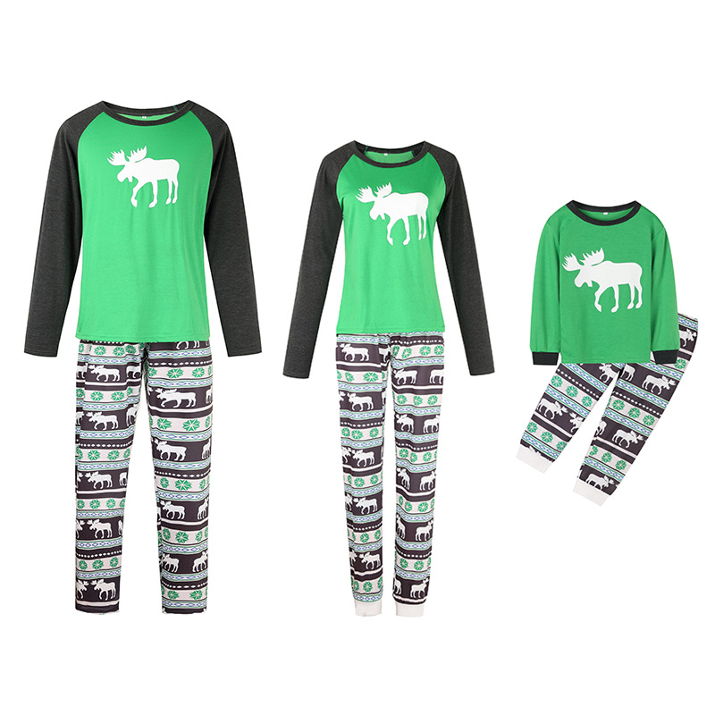 thumbnail image 1 of Ropa para el hogar para padres e hijos, traje navideño con estampado de alces, pijama familiar, otoño e invierno, novedad de 2022, 1 of 5