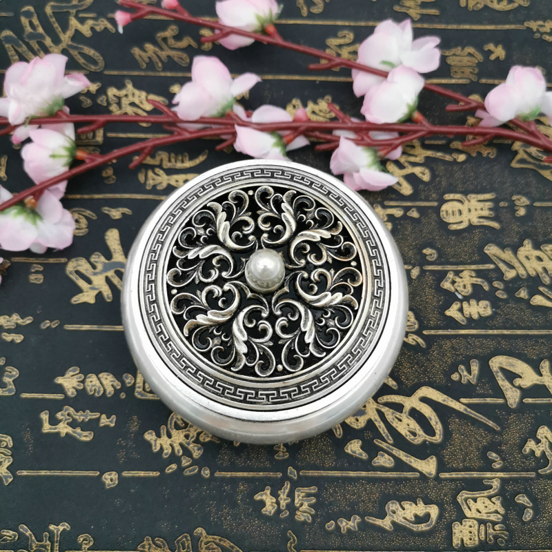 17198896563_2131095823