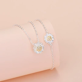 戒指;项链;手链