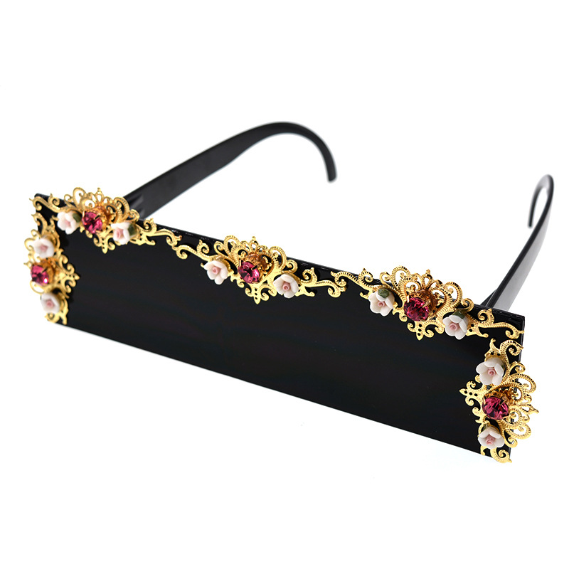 Mode Nouveau Simple Exagéré Performances Accessoires Lunettes De Soleil Avec Diamants Carré Tendance Rétro Strass Lunettes De Soleil À La Main Nihaojewelry Gros display picture 4