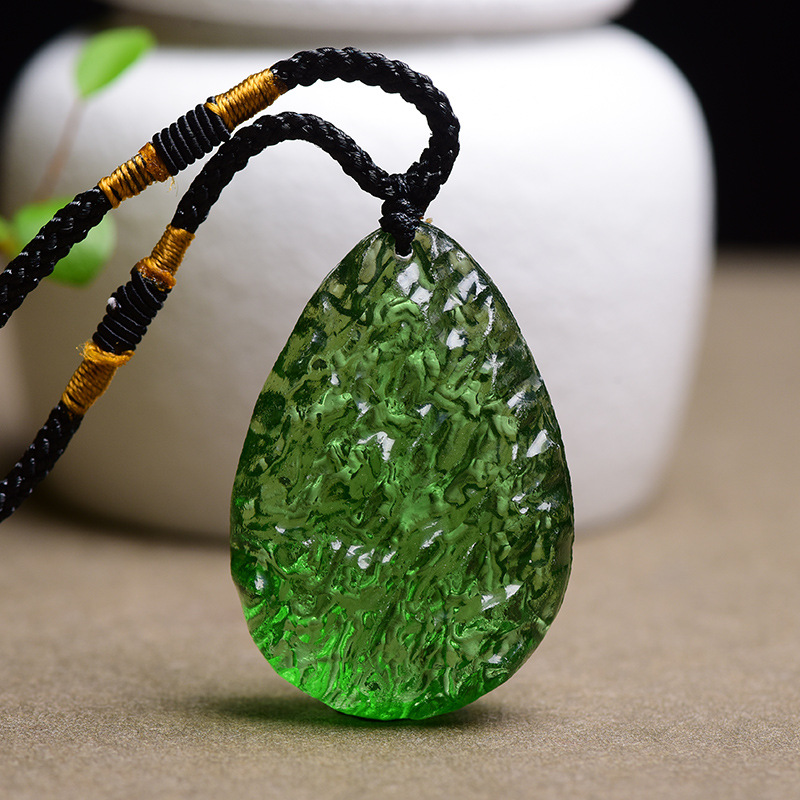 新品捷克陨石吊坠原石绿陨石饰品项链精美水晶项链血陨