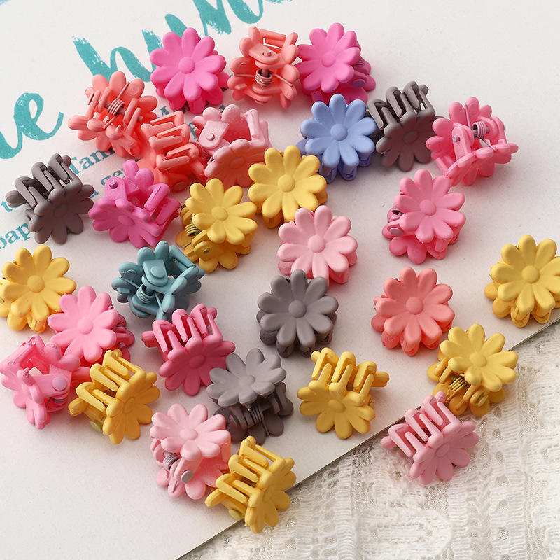 Korean Resin Flower Cute Hair Clip display picture 18