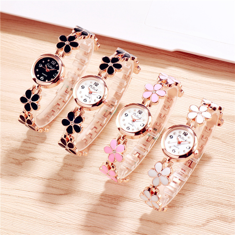 Lady Flower One Piece Buckle Quartz Women's Watches display picture 4