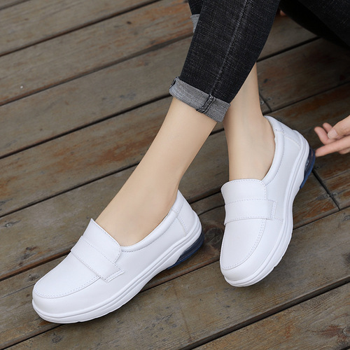 2020 New White Flat Comfort Soft Sole Air Cushion Non-Slip Hospital Work Shoes Slip-On Shallow Mouth Women's Shoes