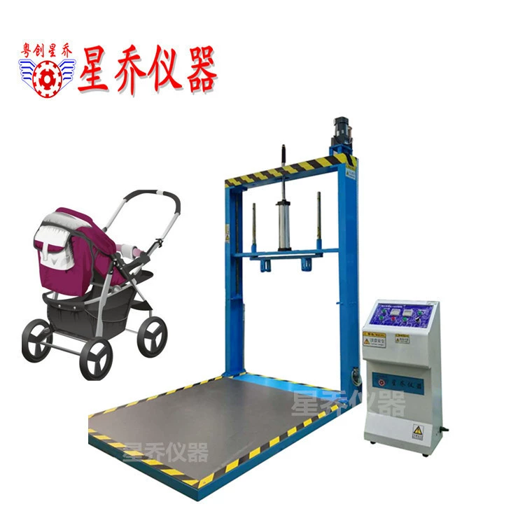 Машина детской прогулочной коляски поднимаясь и отжимая испытания детской прогулочной коляски машины поднимаясь и отжимая испытания