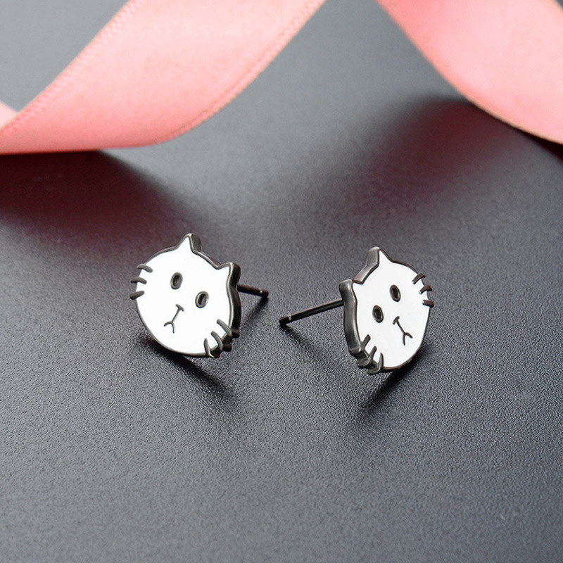 Japonés y coreano s925 pendientes de plata de las mujeres simples pendientes de gato creativo regalo del estudiante gota de aceite fuente de joyería fábrica