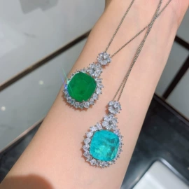 首饰套装;戒指;吊坠