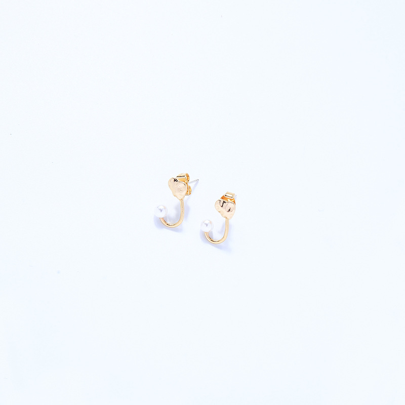 Korean Creative Wild Pearl Earrings display picture 8