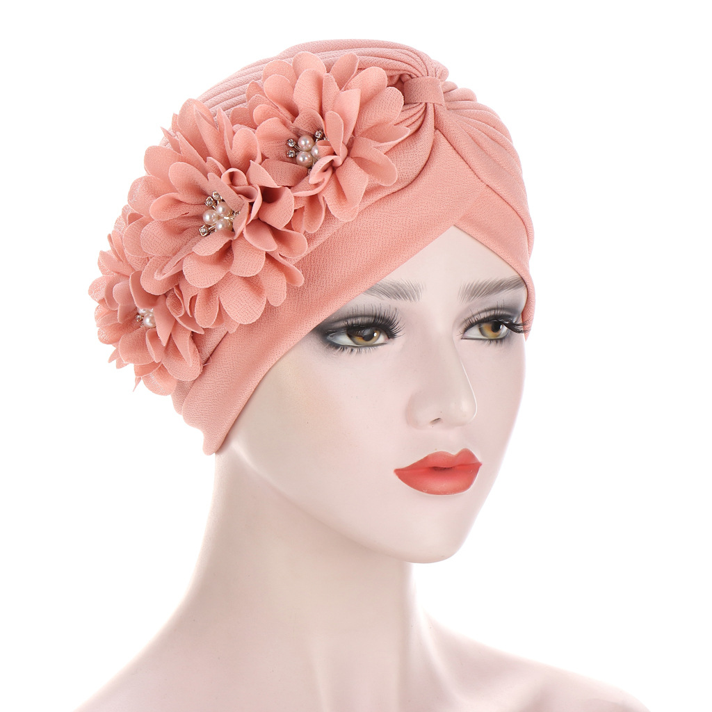 Women's Ethnic Style Flower Rhinestone Pearl Beanie Hat display picture 2