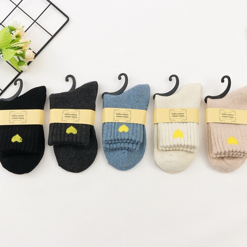 Autumn and winter thickened wool socks warm mid-calf socks women's love solid color cotton socks manufacturer floor rabbit wool socks stall