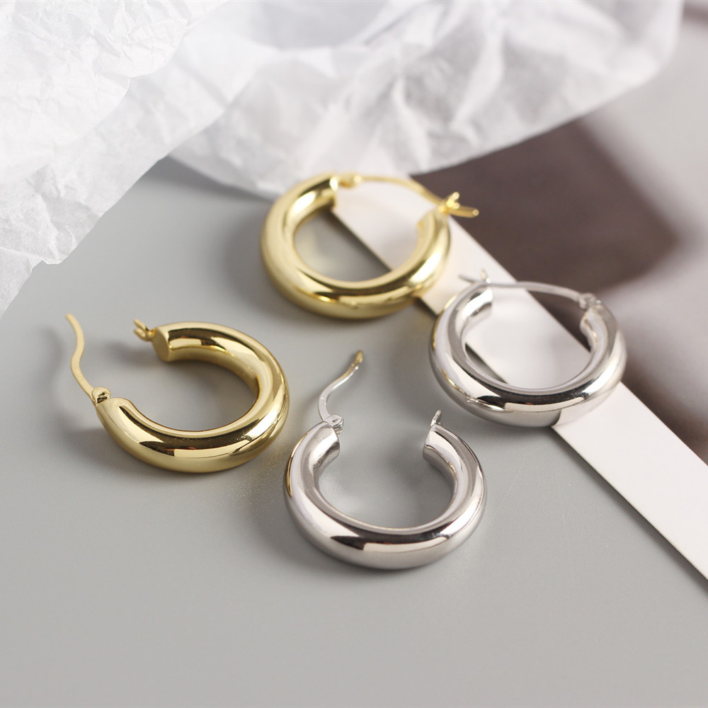 Retro S925 Sterling Silver Circle Ear Buckle Wholesale Nihaojewelry display picture 8