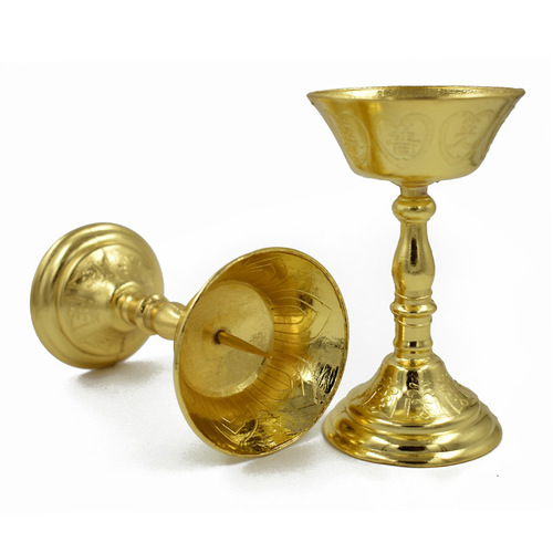 Manufacturer wholesale alloy lotus candlestick ornaments a pair of candle holders candle cups offering supplies metal candlesticks retro