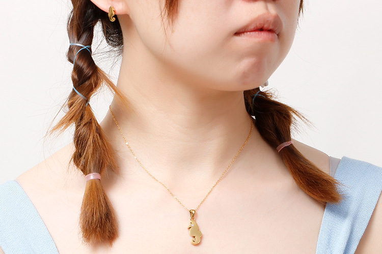 stainless steel necklace and earrings two-piece new creative seahorse animal jewelry