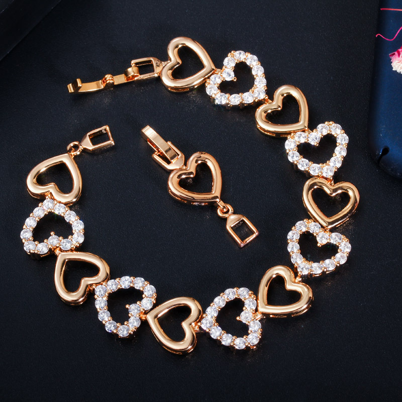 Elegant Sweet Heart Shape Brass Hollow Out Inlay Zircon Gold Plated Bracelets display picture 2