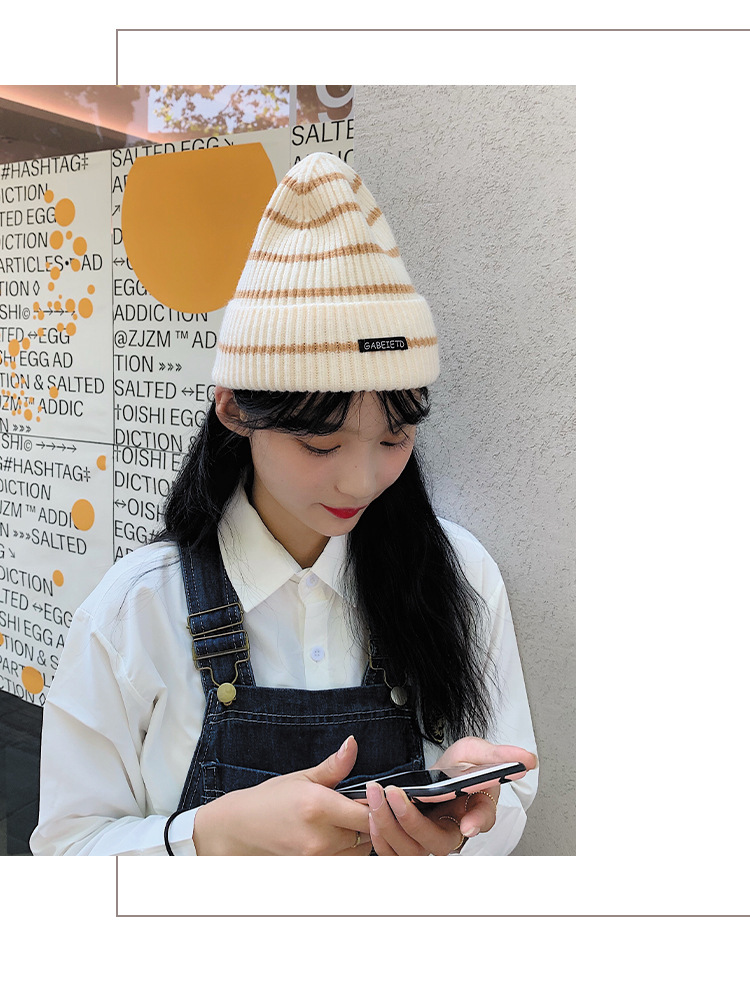 Retro Cloth Label Striped Woolen Hat display picture 3