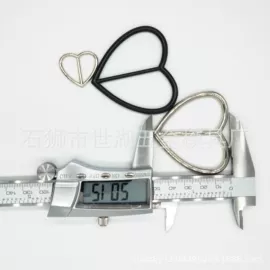 服饰箱包五金;服装饰品;钮扣