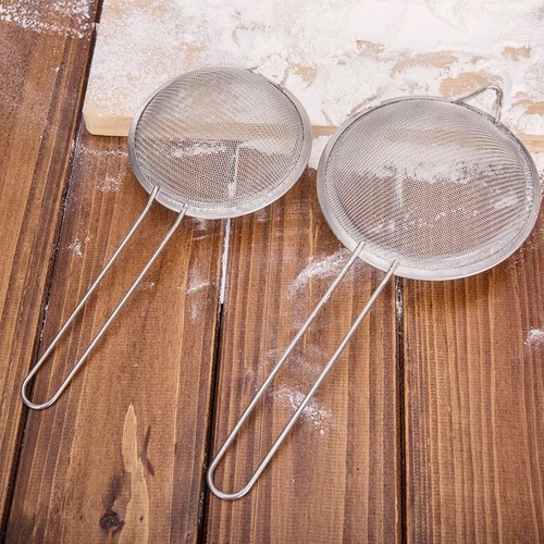 Stainless steel hand-held sieve flour sieve juice soy milk filter sieve colander plug oil fishing household baking tools