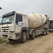 转让个人二手国五大二十方豪沃水泥搅拌罐车包提档过户可分期