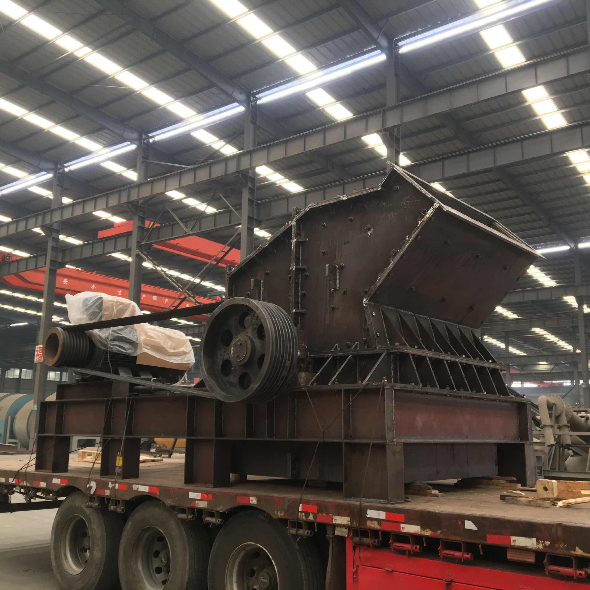 建筑垃圾破碎站 移动制砂机 石块粉碎机 石料生产线 移动破碎站