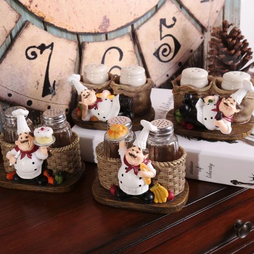 Simple and modern creative craft gifts resin craft ornaments cute chef pepper bottle