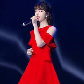 2021夏季款小众设计清纯明星同款修身露肩连衣裙A字礼服裙子宴女