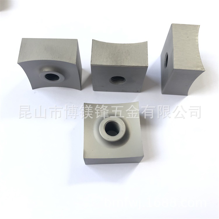 钢筋切断机刀片撕碎机方刀破碎机方块刀40*40*20多种规格现货供应