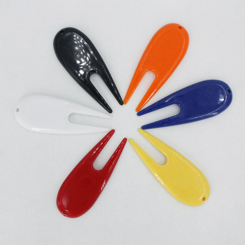 Factory direct selling golf supplies green fork golf fork colorful plastic green repair fork cross-border hot sale