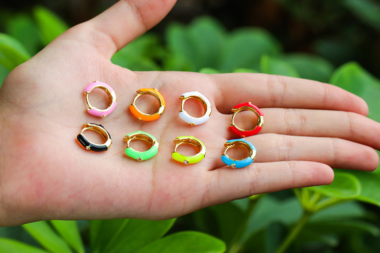 5g Weight Zircon Inlay Material Earrings Classification Housewarming, Anniversary, Business, Wedding, Travel, Birthday, Festival Occasion Copper Material Geometric Pattern Unisex Gender Inlay Design Fashion Style Orange, White, Pink, Red, Green, Blue, Yellow, Black Color Fashion Drip Enamel Earrings U-shaped Copper Earrings 1