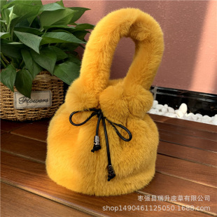 �ﶬ���ˮ��ë��Ů�r�����������������\���ɐ�С����ëë��
