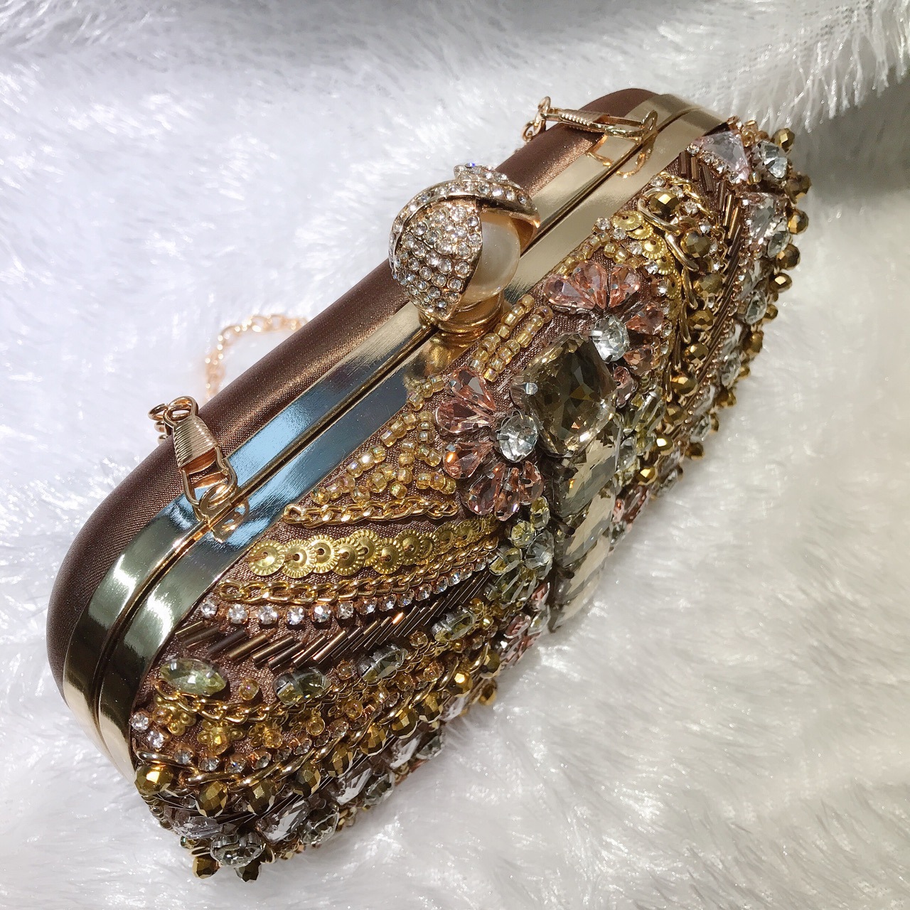 Túi clutch nữ thêu cườm đính đá cầm tay dự tiệc — Vàng cà phê