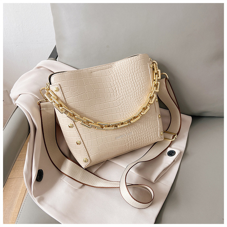 New Trendy Fashion Trend Bucket Bag display picture 10