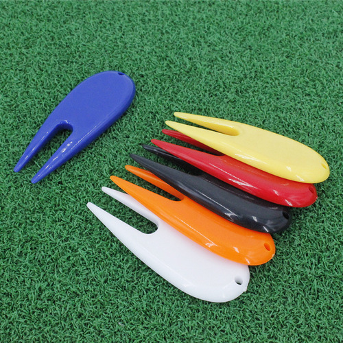 Factory direct selling golf supplies green fork golf fork colorful plastic green repair fork cross-border hot sale