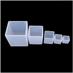 DIY Crystal Epoxy Square Mold, Epoxy Mould—No Need for Polishing—Handmade Accessories & Dried Flower Decorations