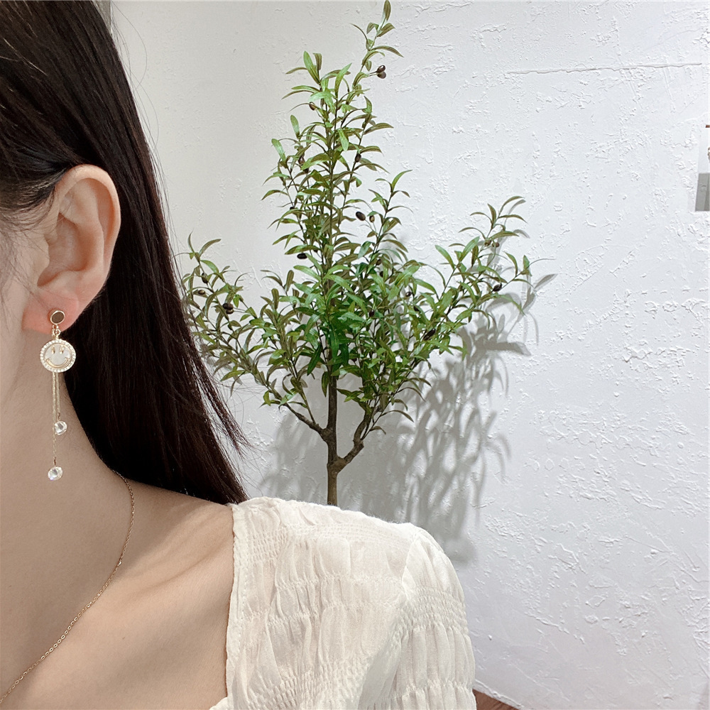 925 Silver Needle Korea Asymmetric Smiley Face Fashion New Trendy Wild Alloy Earrings display picture 1