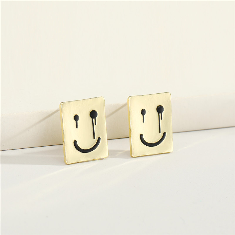 Aretes Cuadrados Sonrientes De Dibujos Animados Lindo display picture 3