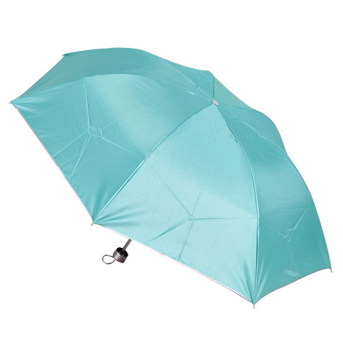 Rain gear and umbrella, sunny umbrella, three-fold inverted pole sun umbrella, parasol factory, silver plastic umbrella for sale at train station