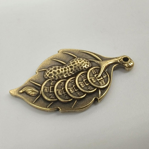 Brass keychain, pure copper gourd pendant, one leaf brings wealth, leaf creative metal keychain, rice transfer pendant