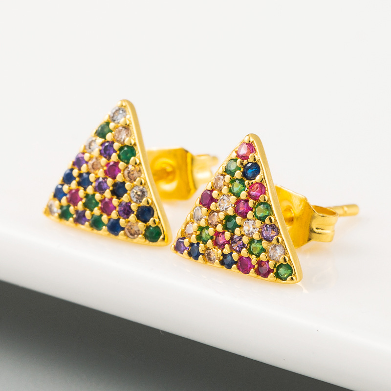 Ins Europäische Und Amerikanische Einfache Geometrische Dreiecks Ohrringe Weibliche Hip-hop-stil Kupfer Mikro Eingelegte Farbe Zirkon All-match-internet-promi-ohrringe display picture 3