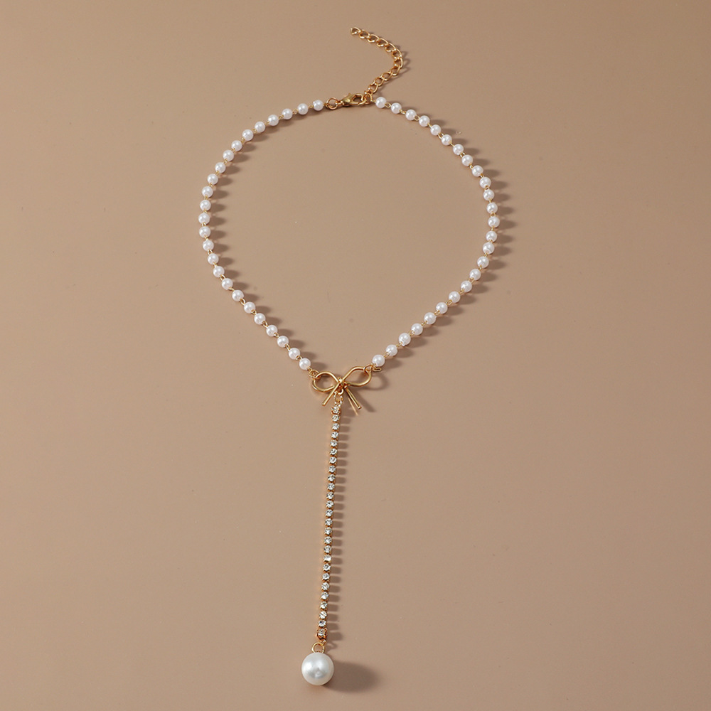 Long Bow Pearl Necklace display picture 5