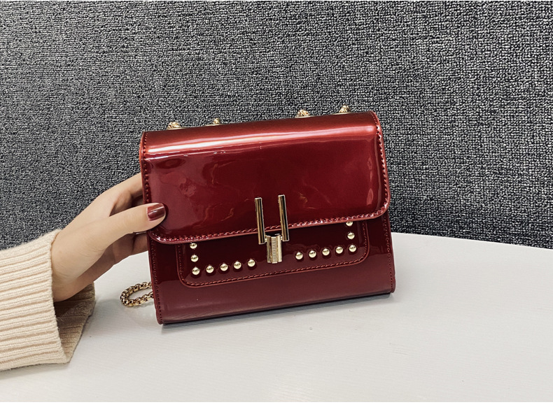 Wholesale Fashion Chain Mini Messenger Shoulder Bag Nihaojewelry display picture 7