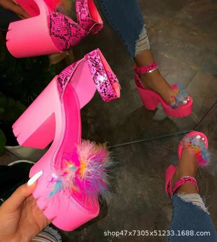 Внешняя торговля Большие размеры 2020 летние новые сандалии в римском стиле с пряжкой на высоком каблуке сандалии на толстом каблуке Женская обувь