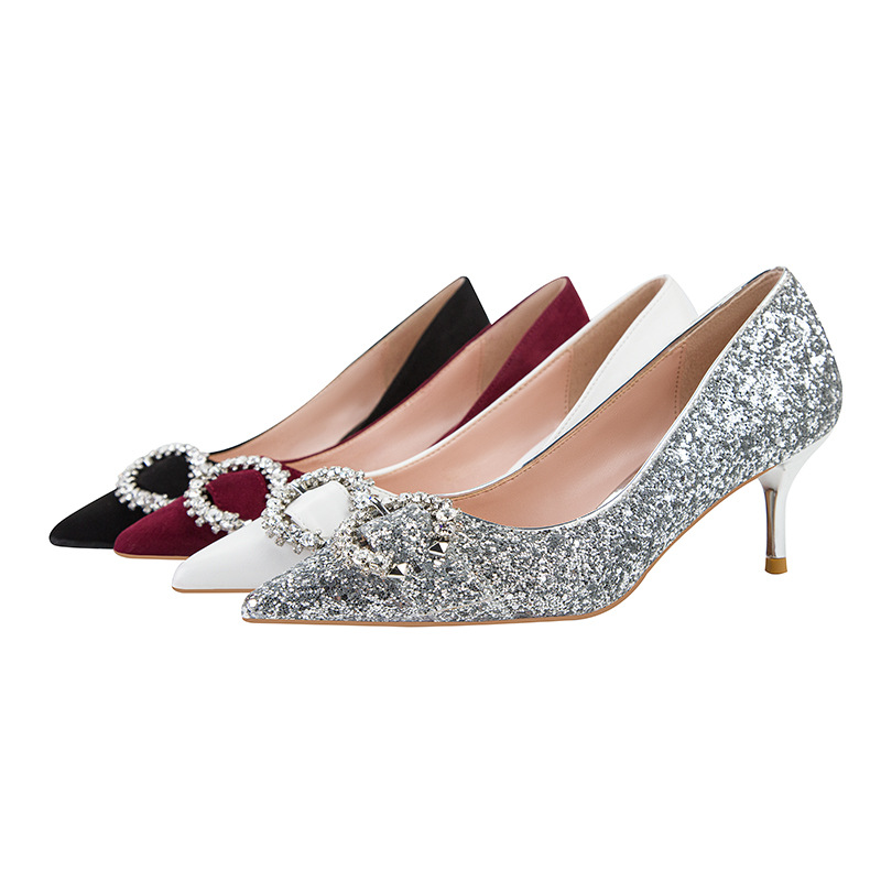 185-7 in Europe and the wind with high fashion sexy nightclub show thin thin and shallow mouth pointed sequins cloth belt buckle shoes